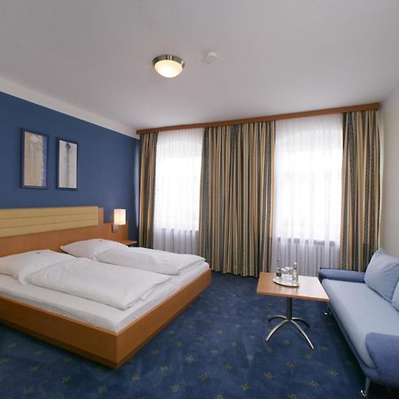 Altstadt-Hotel Zieglerbraeu Dachau Bagian luar foto