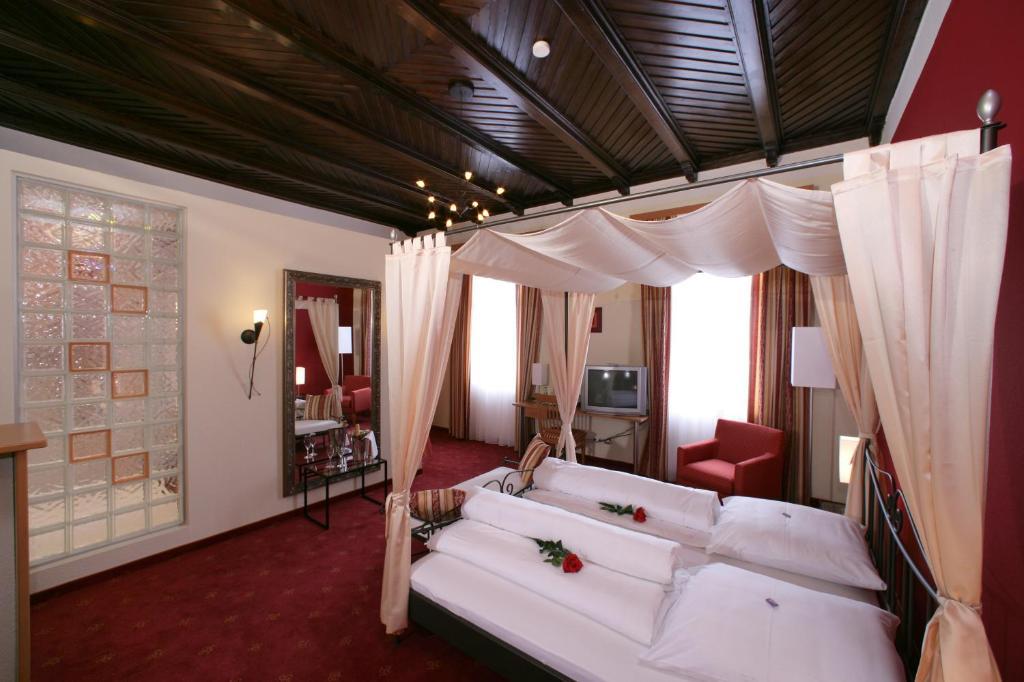 Altstadt-Hotel Zieglerbraeu Dachau Bagian luar foto