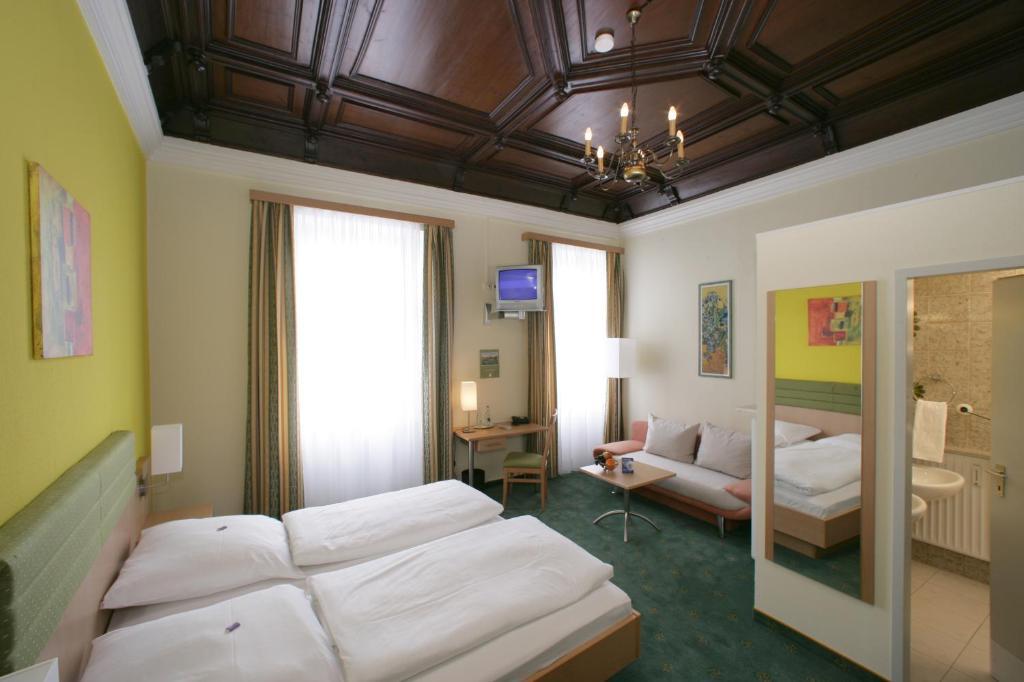 Altstadt-Hotel Zieglerbraeu Dachau Ruang foto