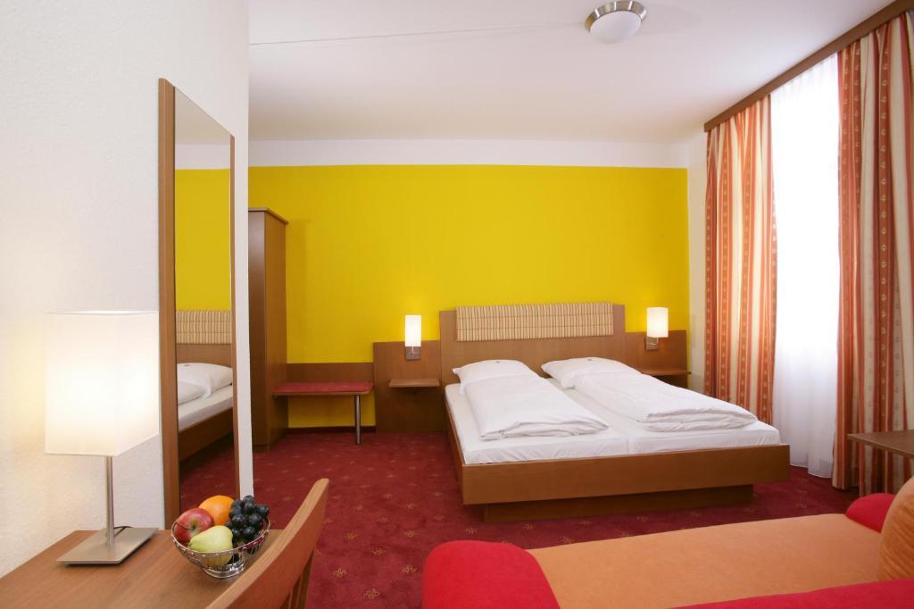 Altstadt-Hotel Zieglerbraeu Dachau Ruang foto