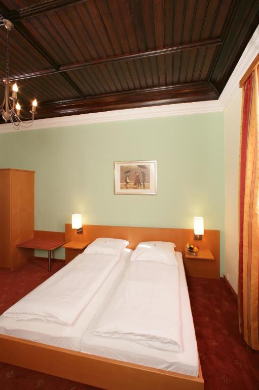 Altstadt-Hotel Zieglerbraeu Dachau Ruang foto