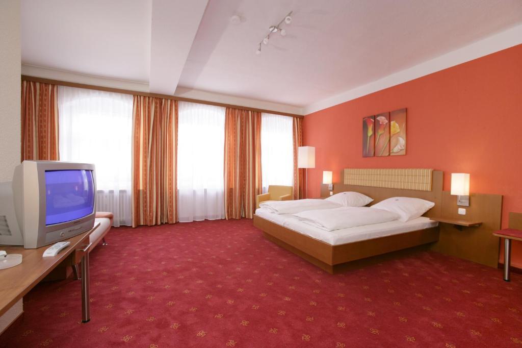 Altstadt-Hotel Zieglerbraeu Dachau Ruang foto