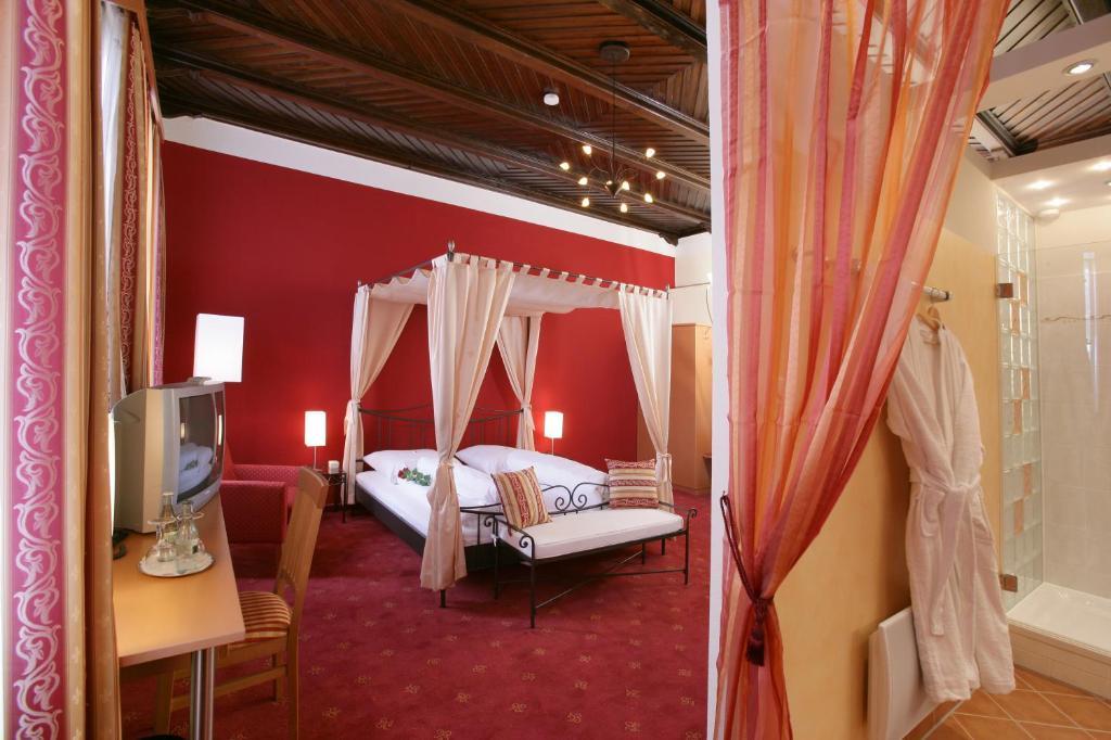 Altstadt-Hotel Zieglerbraeu Dachau Ruang foto